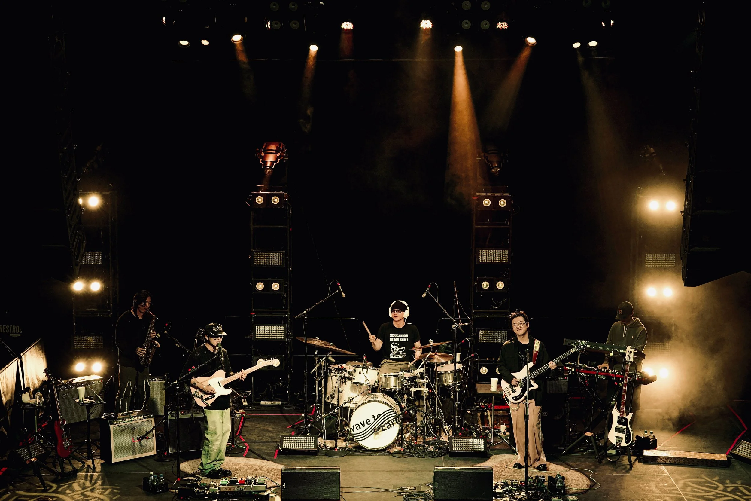 Wave to earth performing live on stage